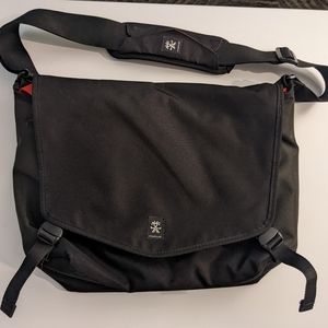 Crumpler Messenger Bag in Like-New Condition